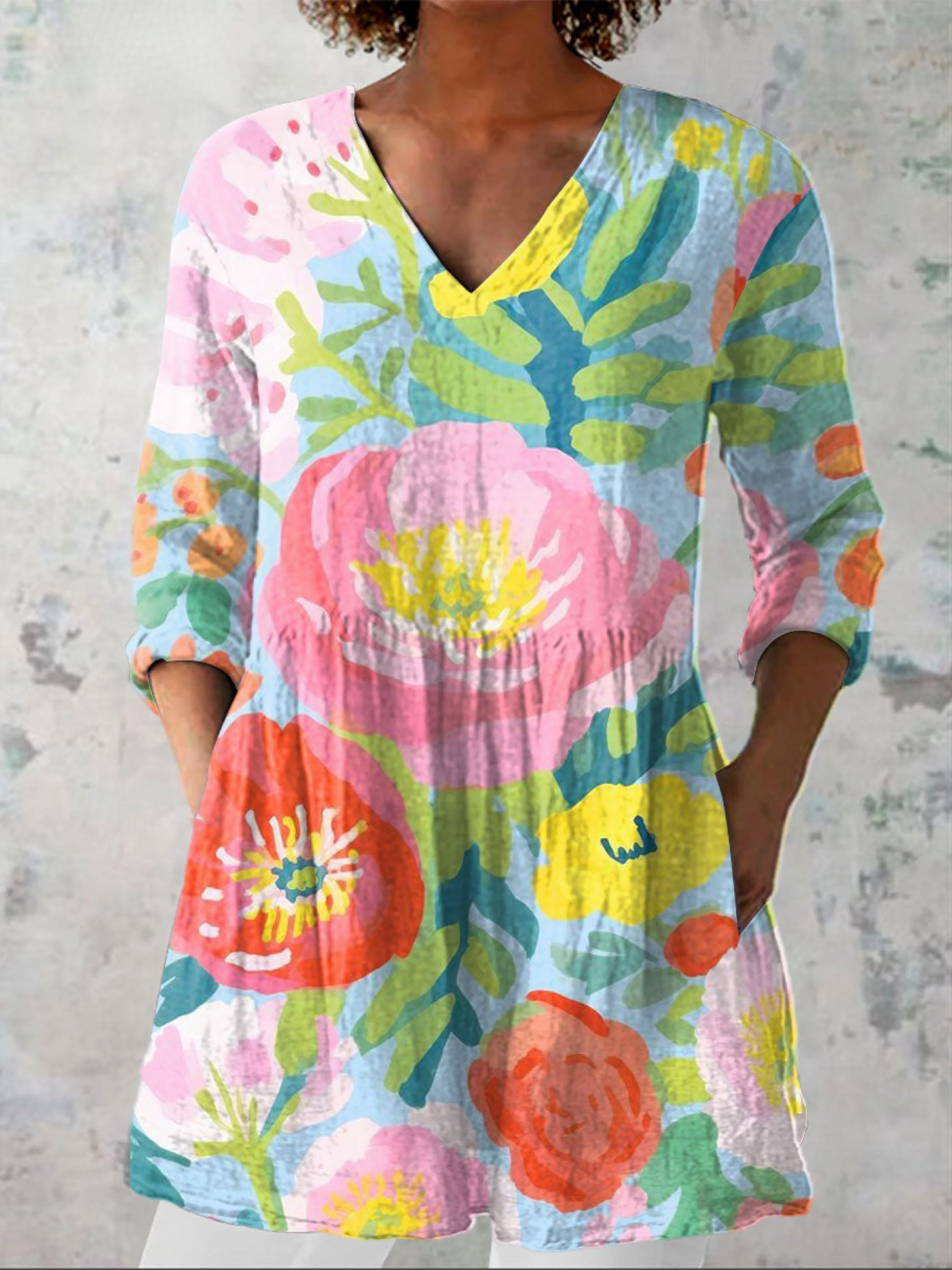 Bella | Long Blouse with a Striking Print
