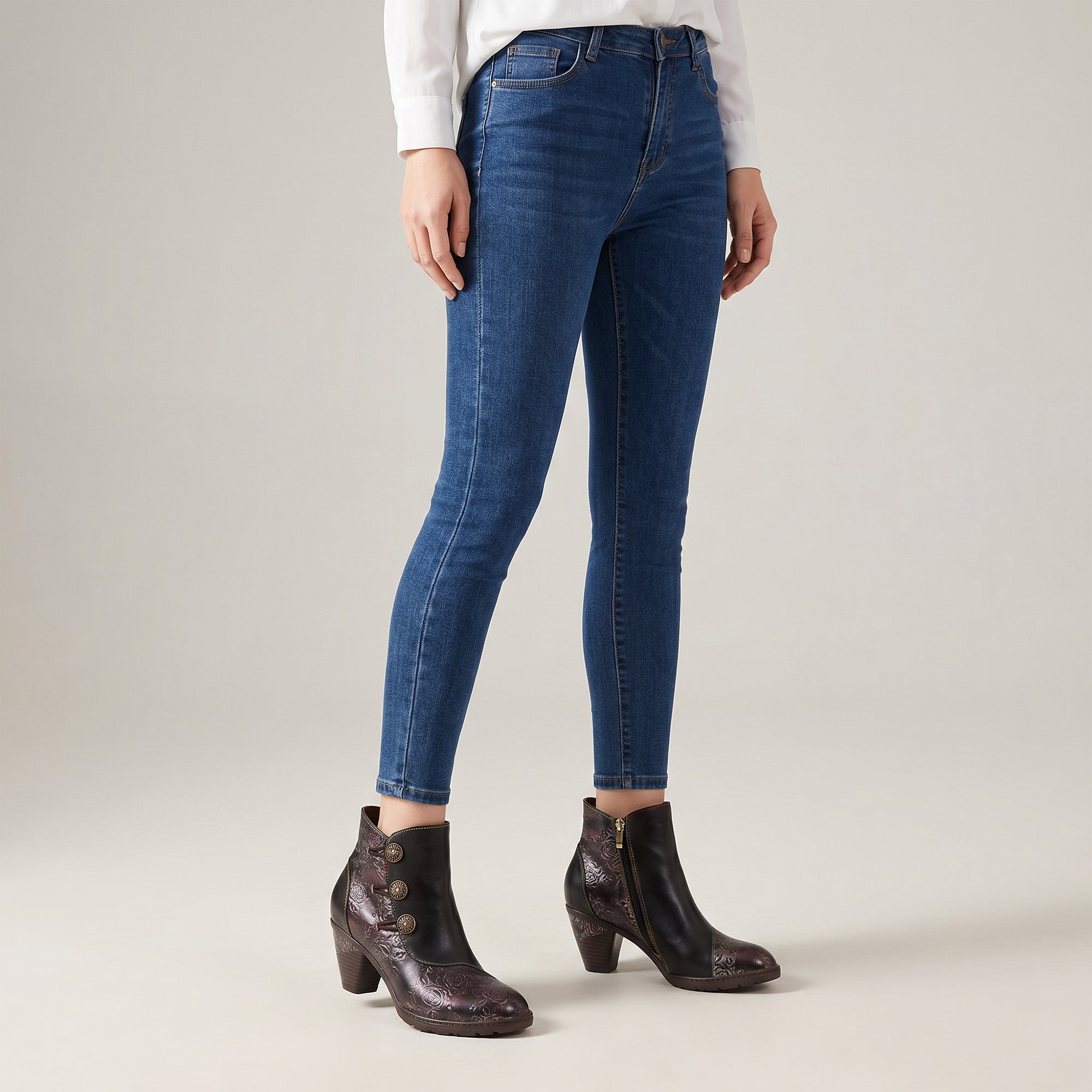 Retro Handmade Floral Stitching Button Boots