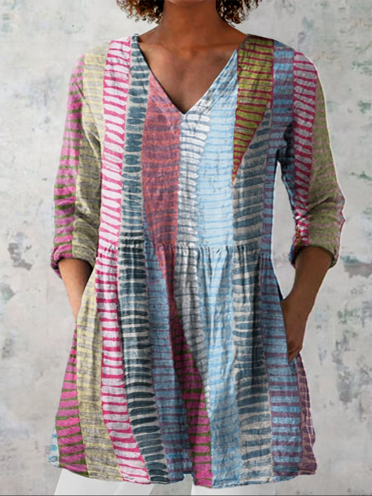 Jasmine | Long Blouse with a Striking Print