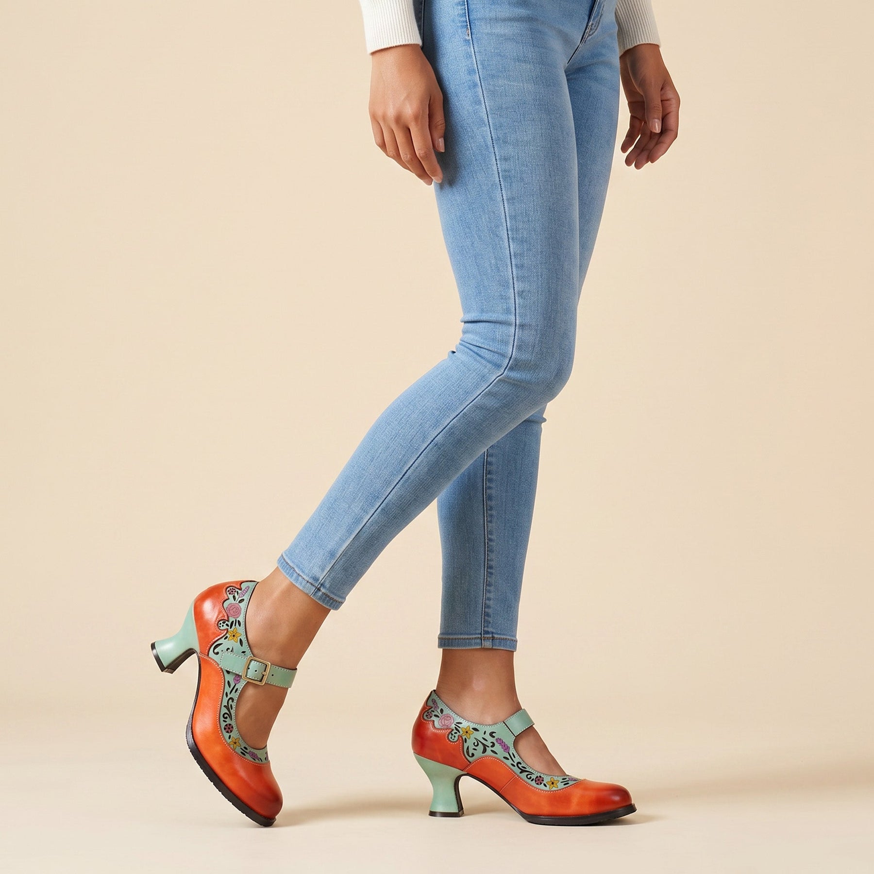 Retro Floral Two-Tone Design Mary Jane Pumps