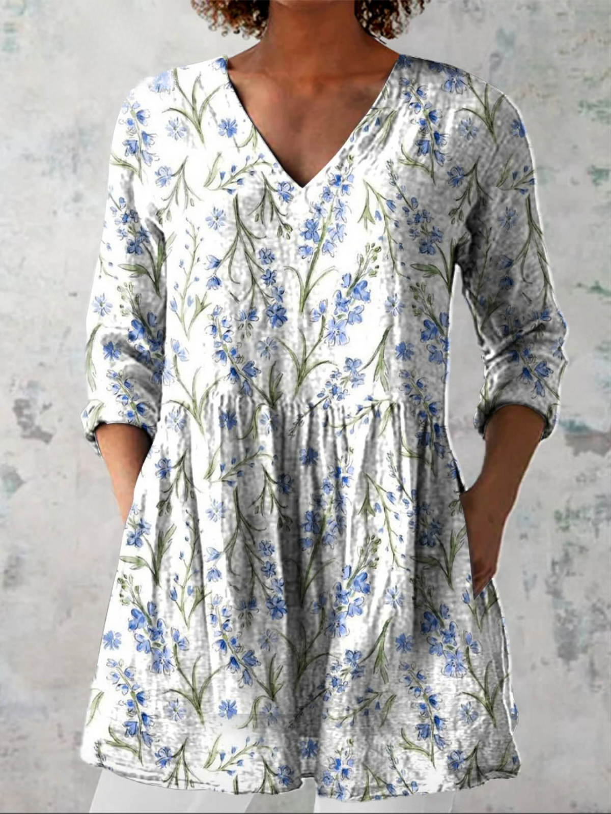 Anna | Long Blouse with a Striking Print