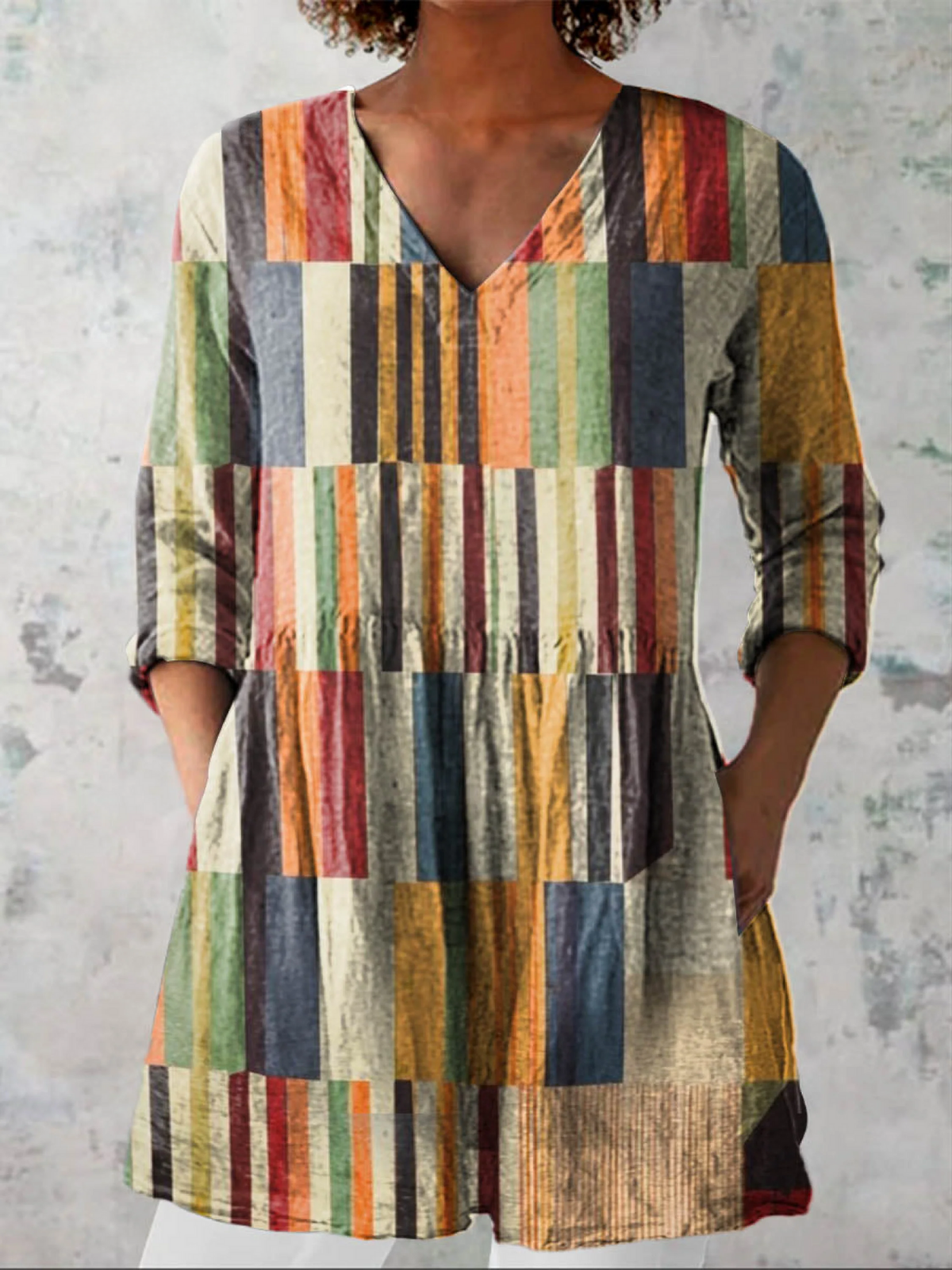 Iris | Long Blouse with a Striking Print