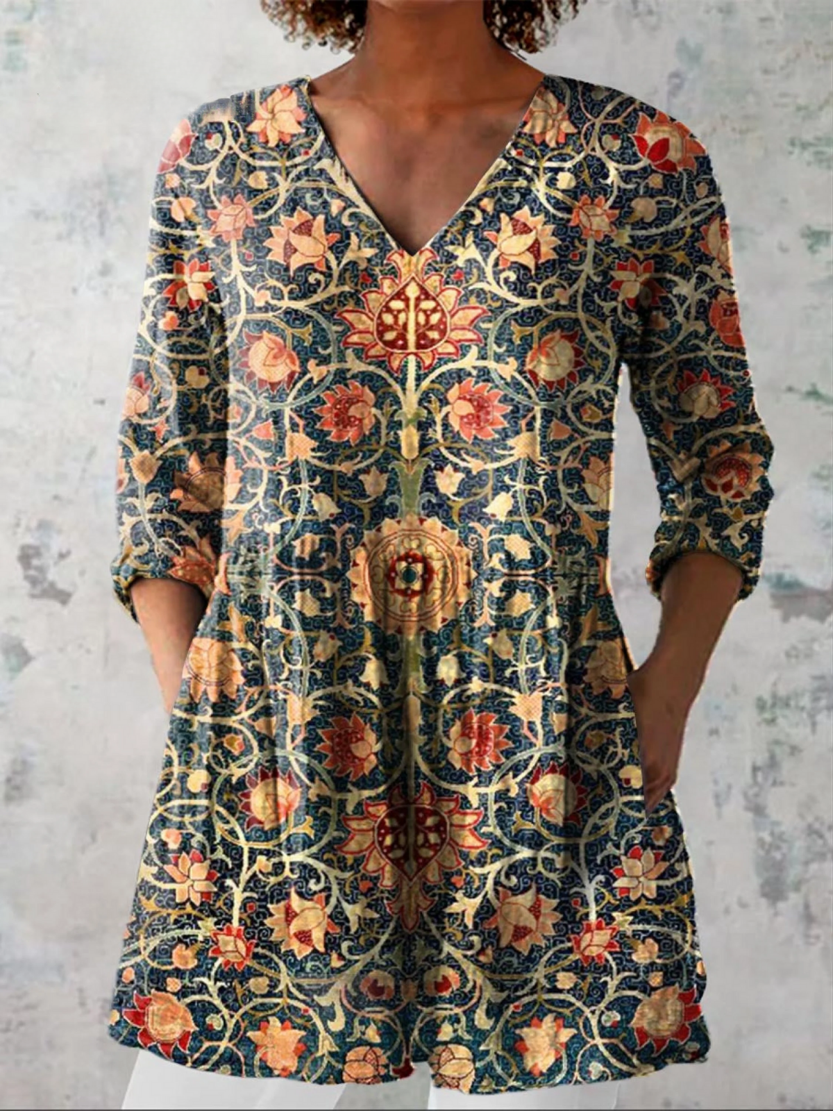 Eleanor | Long Blouse with a Striking Print