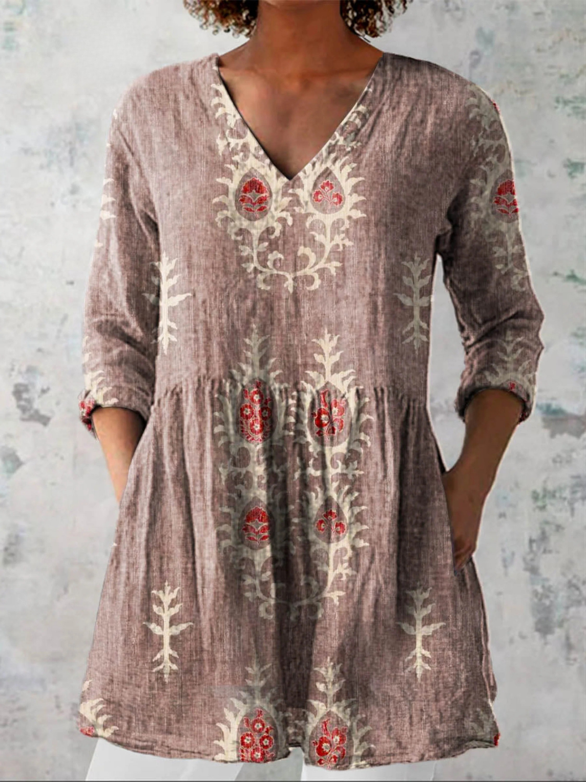 Laura | Long Blouse with a Striking Print