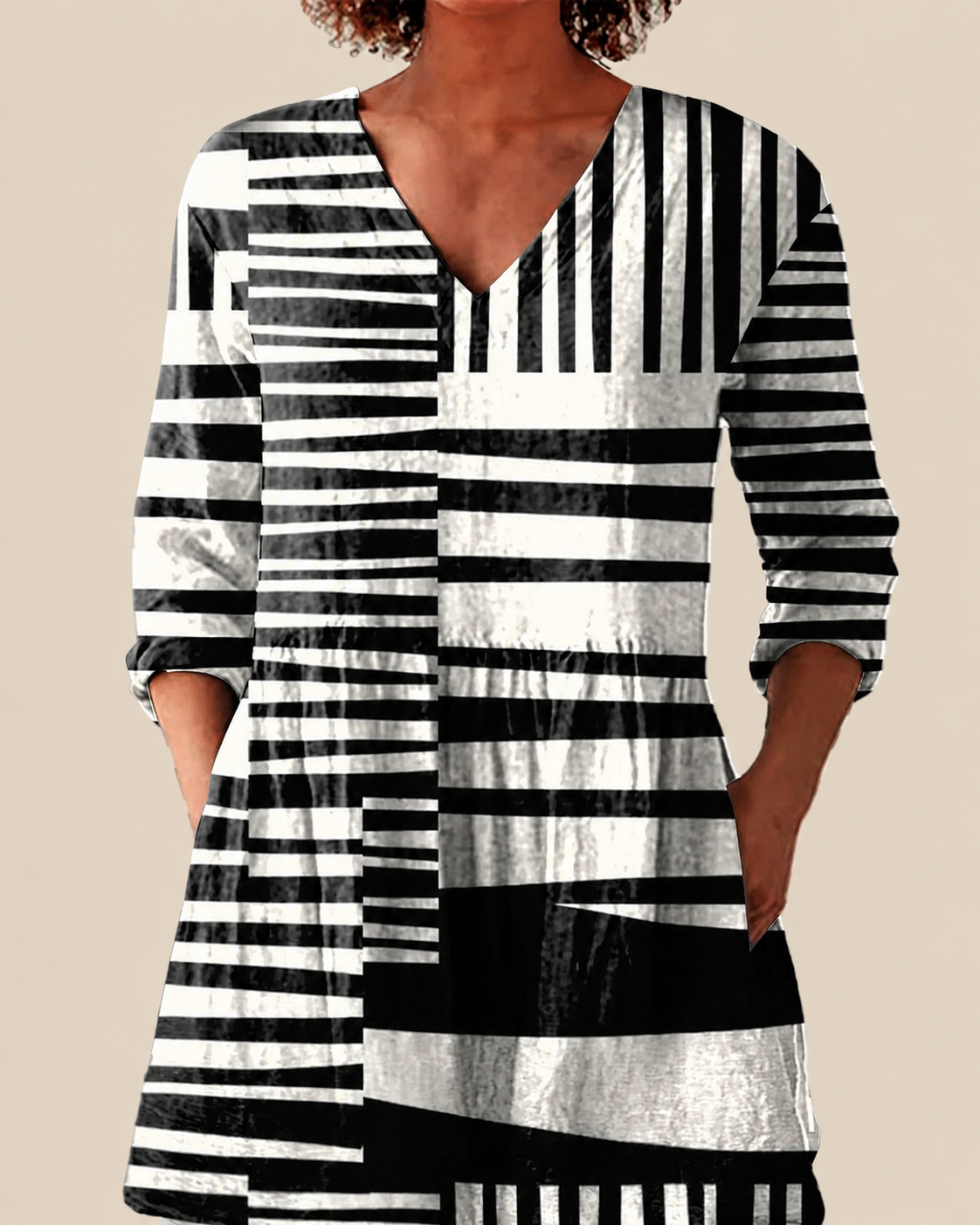 Naomi | Long Blouse with a Striking Print