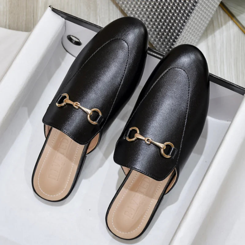 PENELOPE | WOMEN'S CLOSED-TOE MULES WITH METAL CHAIN