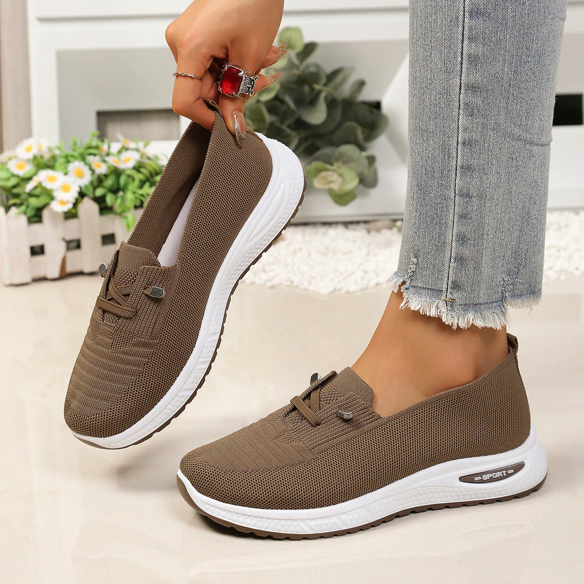 MARYAM | WOMEN'S LIGHTWEIGHT BREATHABLE PLATFORM TRAINERS