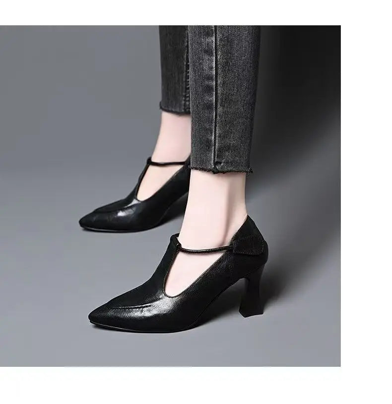 IMOGEN | VINTAGE T-STRAP BLOCK-HEEL SHOES