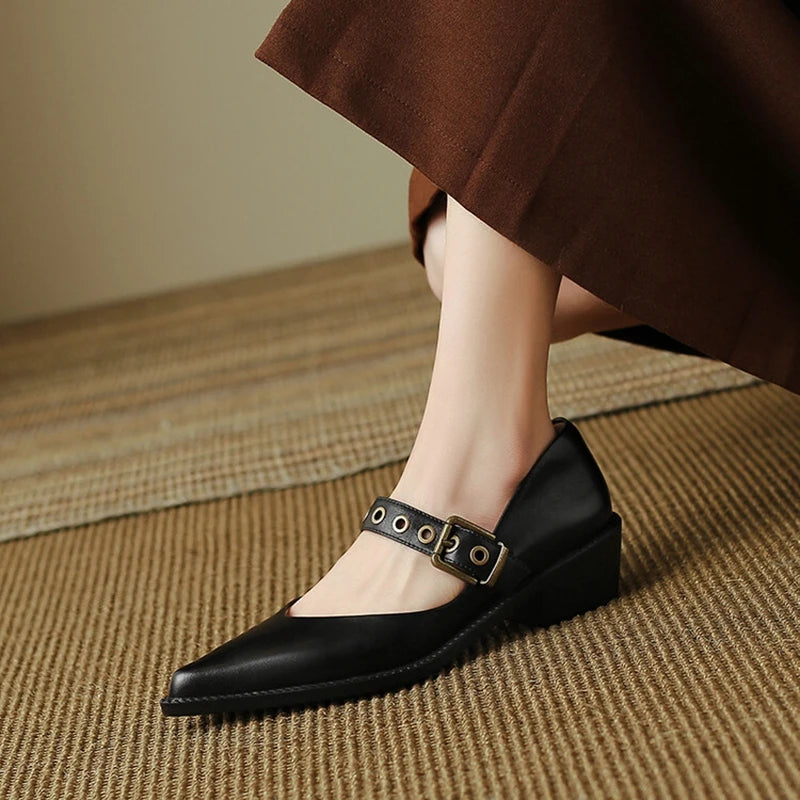 CLARA | MID-HEEL RETRO LEATHER PUMPS