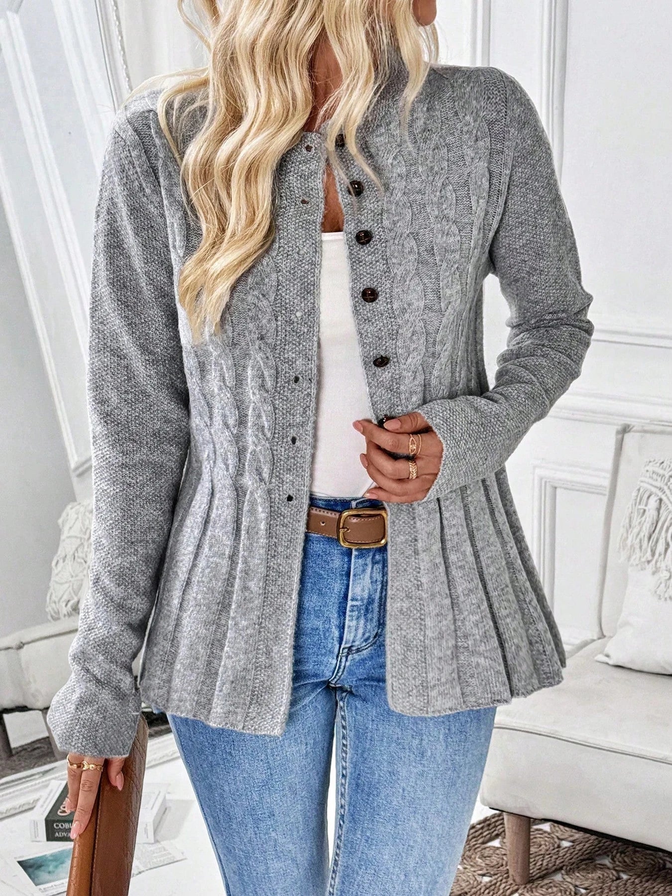 Eloise | Women's Classic Knitted Long-Sleeve Cardigan