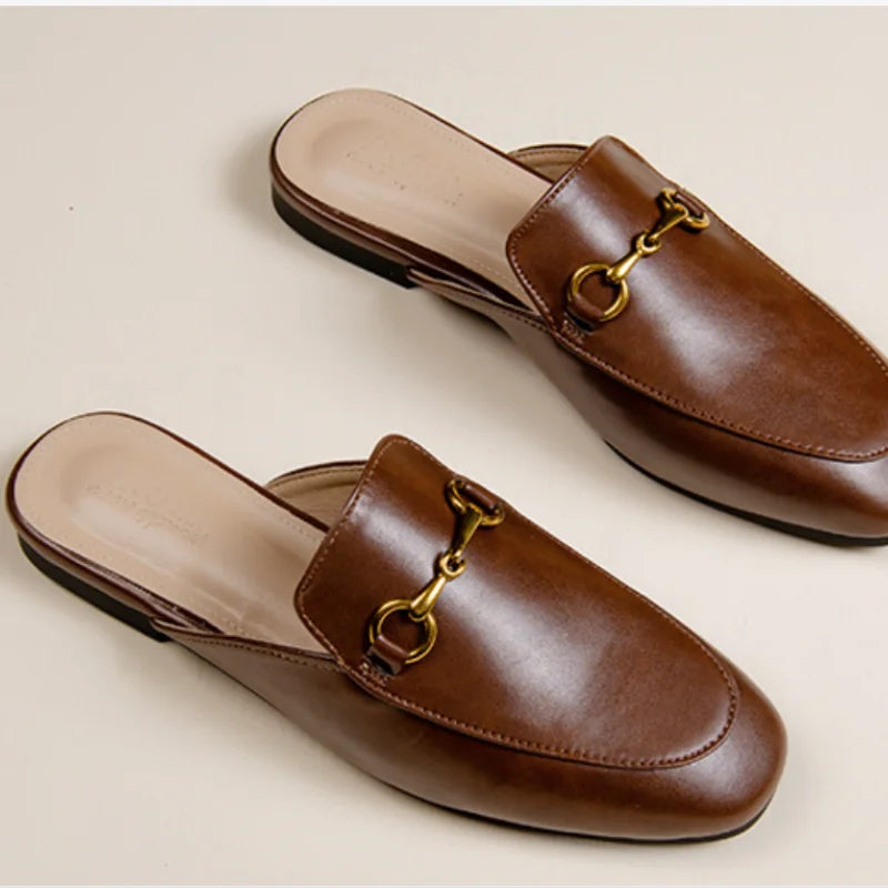 PENELOPE | WOMEN'S CLOSED-TOE MULES WITH METAL CHAIN