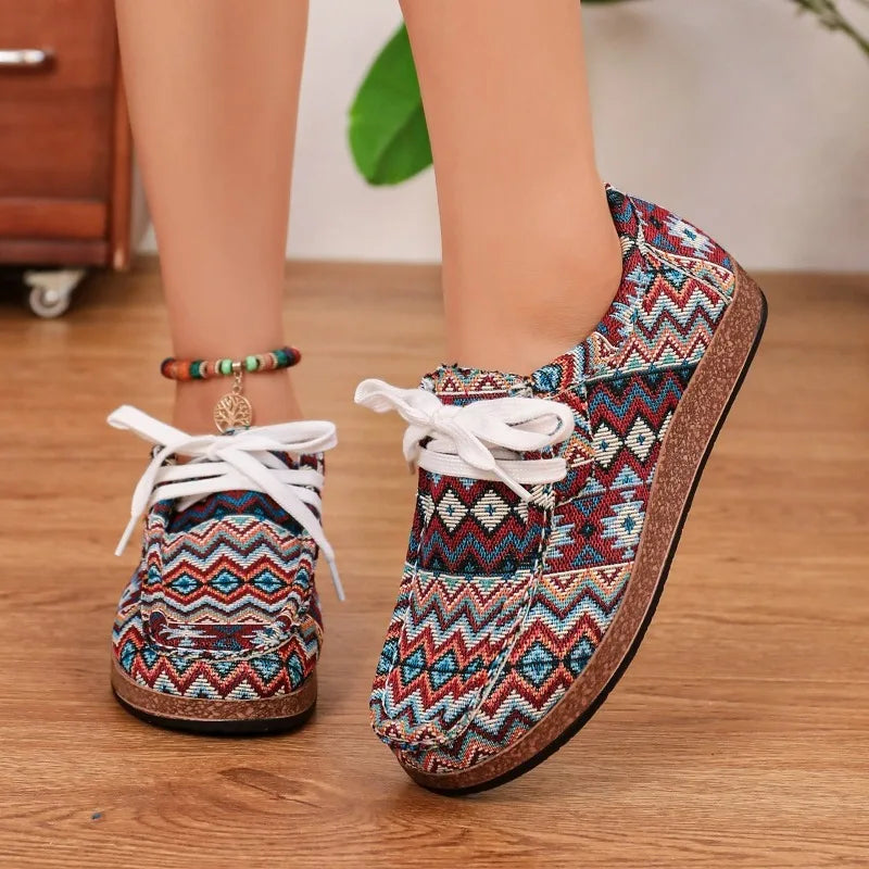 ISLA | PATTERNED TRAINERS