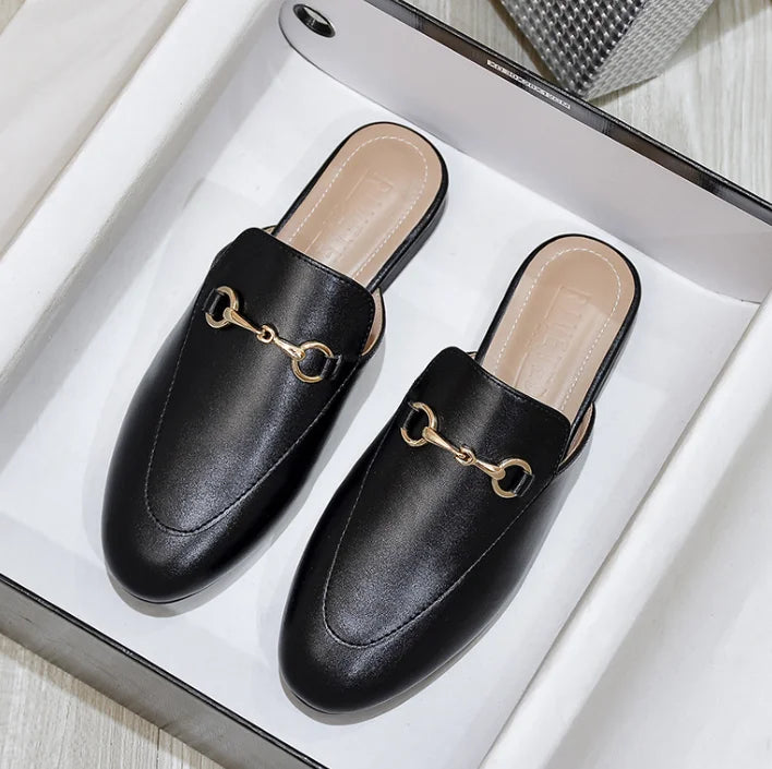 PENELOPE | WOMEN'S CLOSED-TOE MULES WITH METAL CHAIN