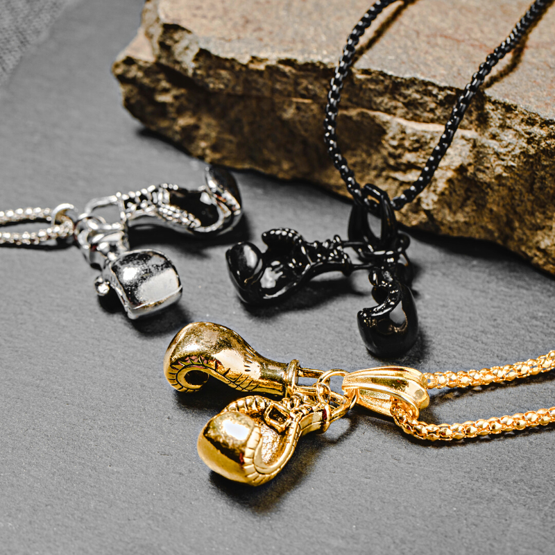 ETHAN | UPPERCUT PENDANT NECKLACE