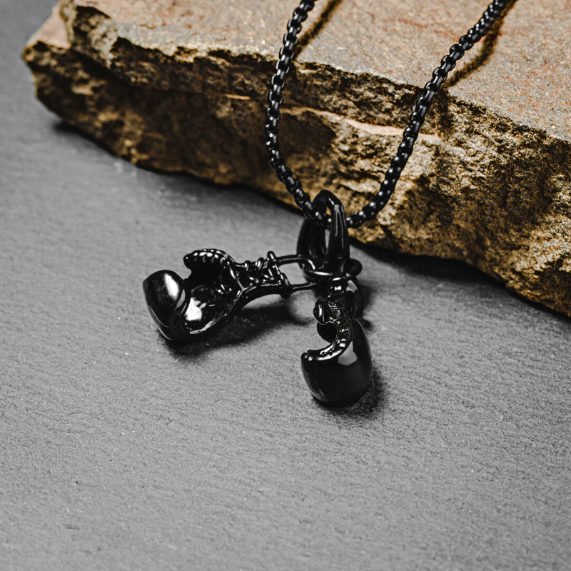ETHAN | UPPERCUT PENDANT NECKLACE
