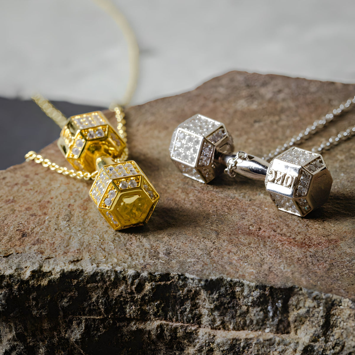 JOSEPH | 18K WHITE GOLD DUMBBELL NECKLACE