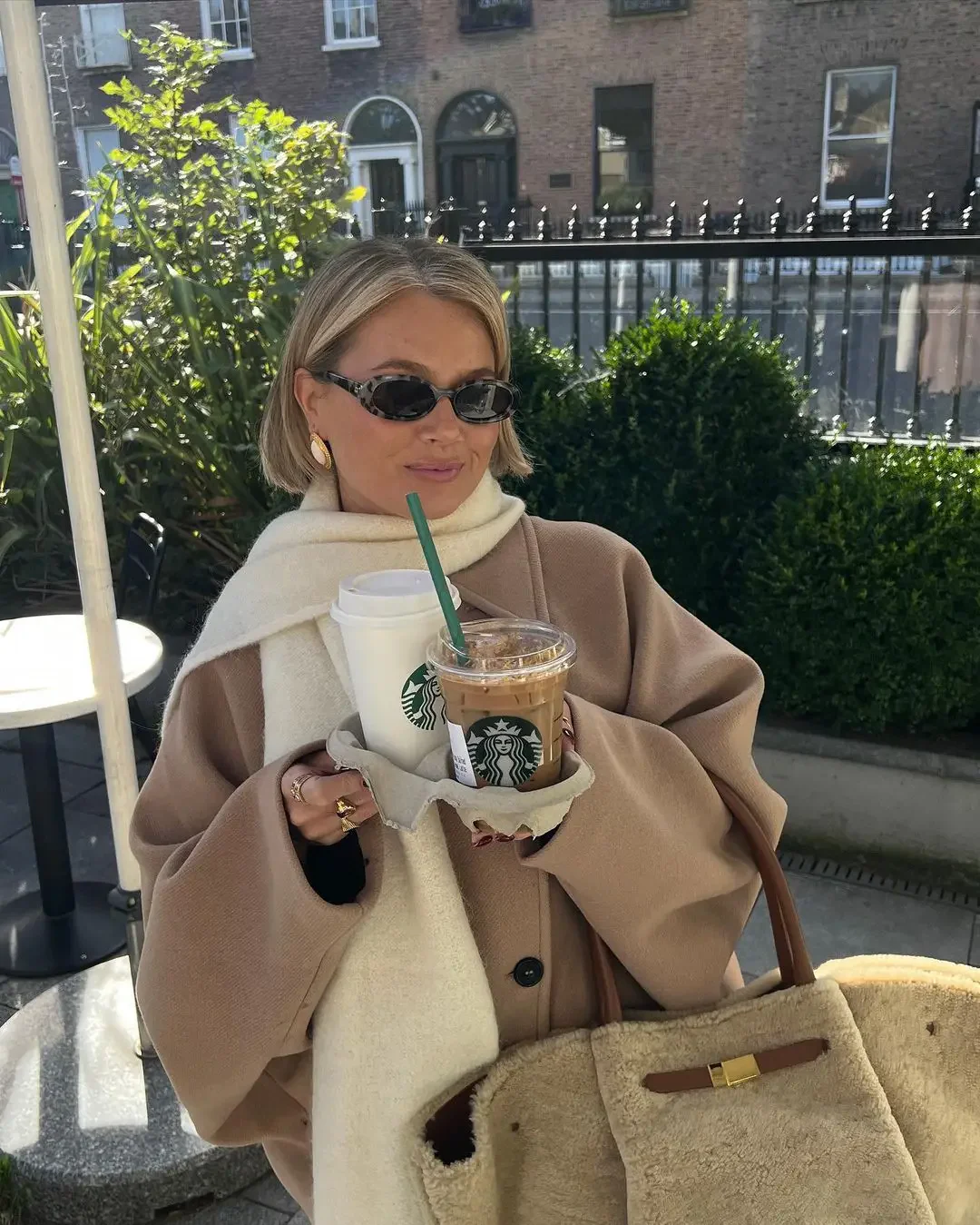 Women's Oversized Single-Breasted Wool Coat Short Fit