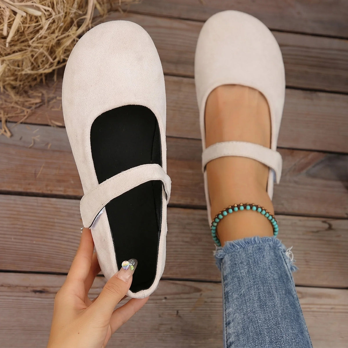 MOLLY | WIDE-FIT ORTHOPAEDIC MARY JANE SHOES
