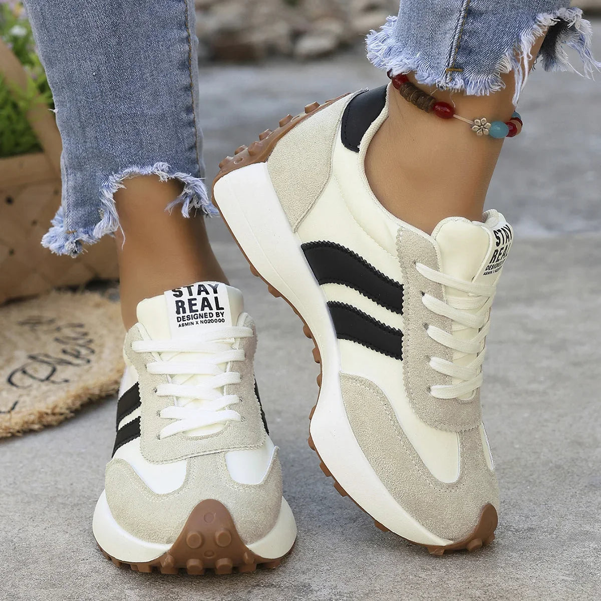 LISA ⎹ WOMEN’S ORTHOPEDIC TRAINERS
