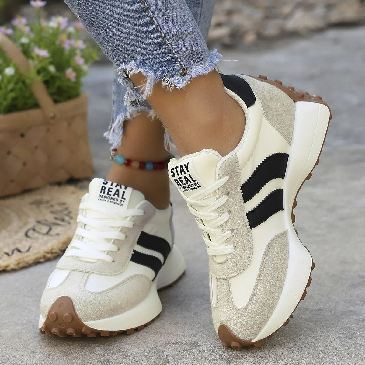 LISA ⎹ WOMEN’S ORTHOPEDIC TRAINERS