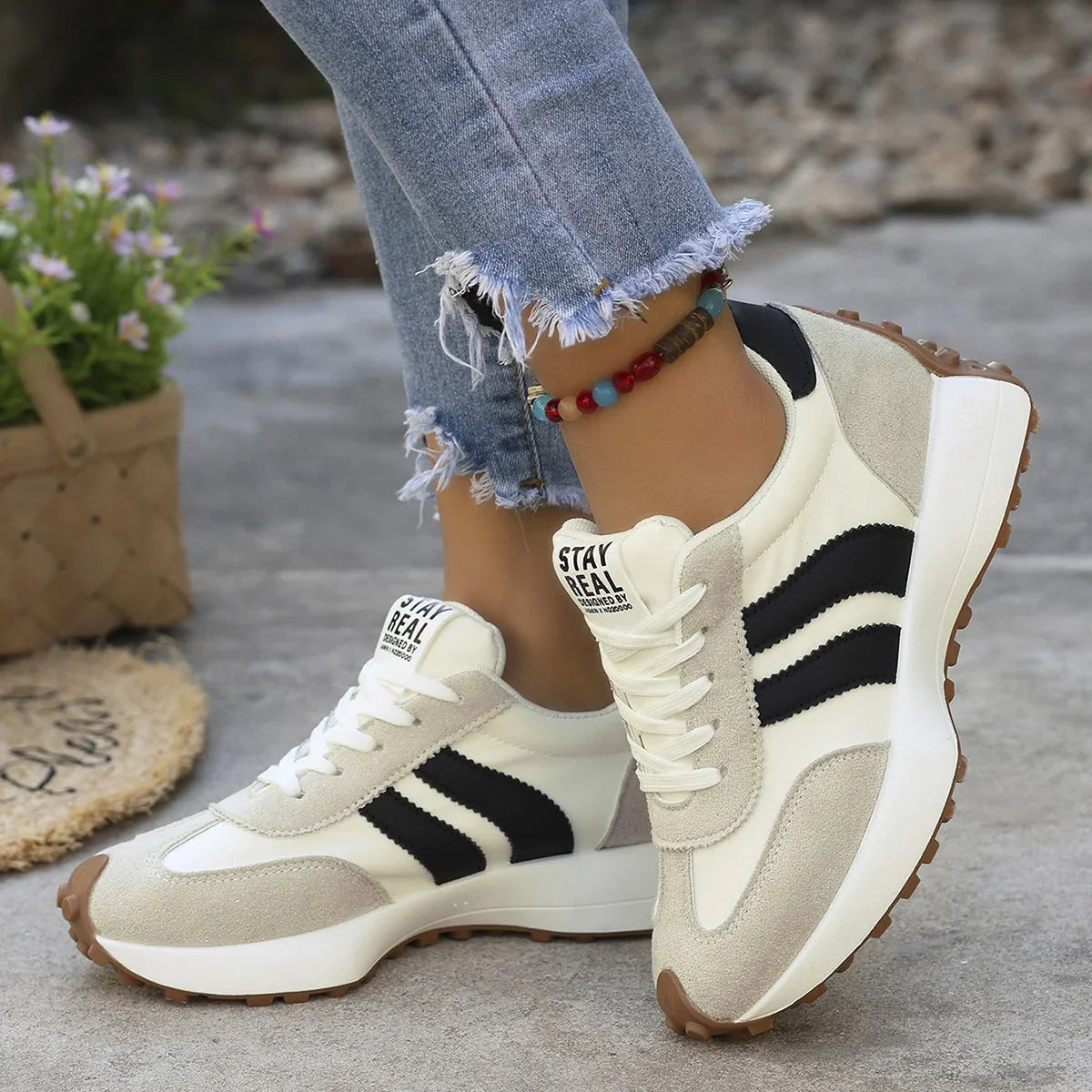 LISA ⎹ WOMEN’S ORTHOPEDIC TRAINERS