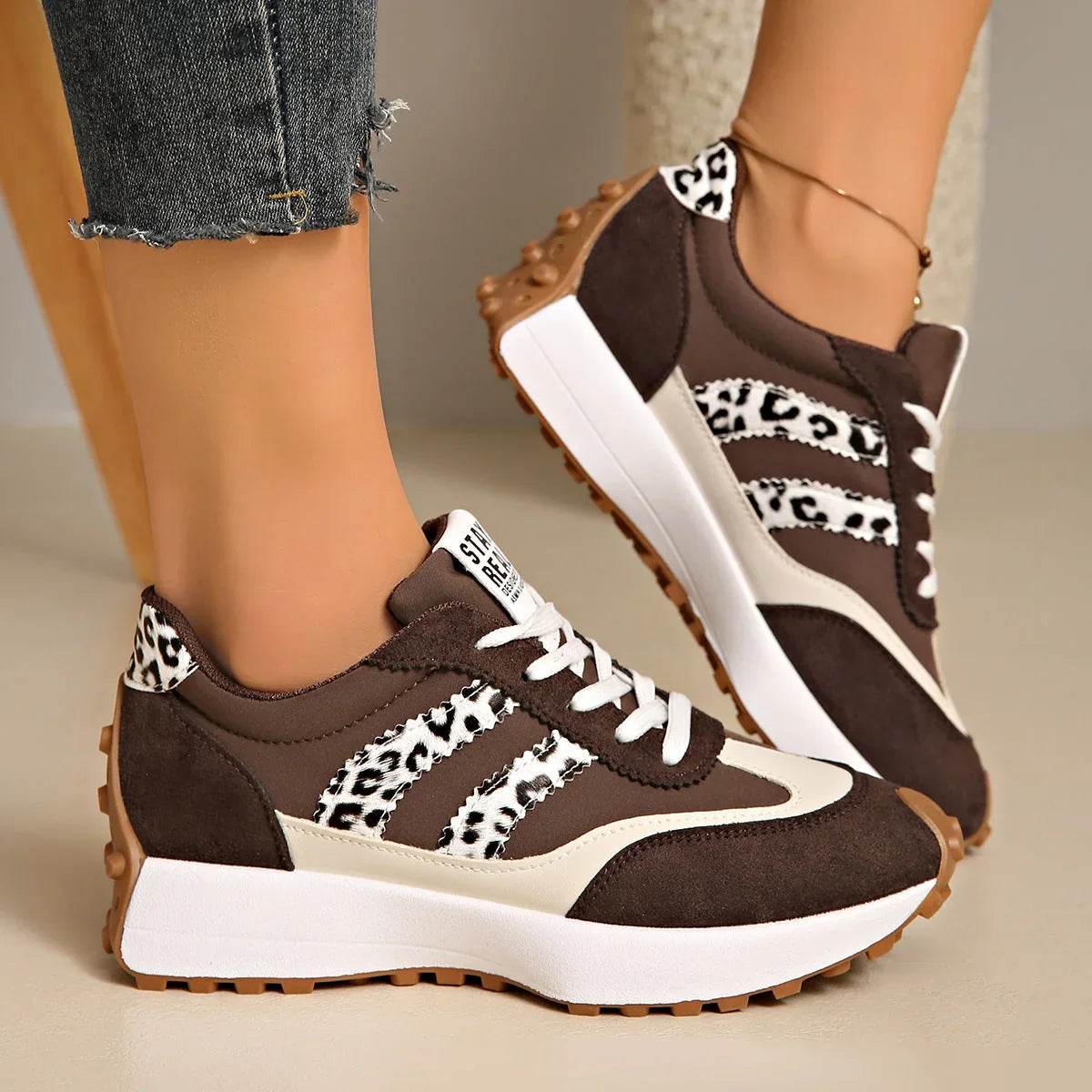 LISA ⎹ WOMEN’S ORTHOPEDIC TRAINERS