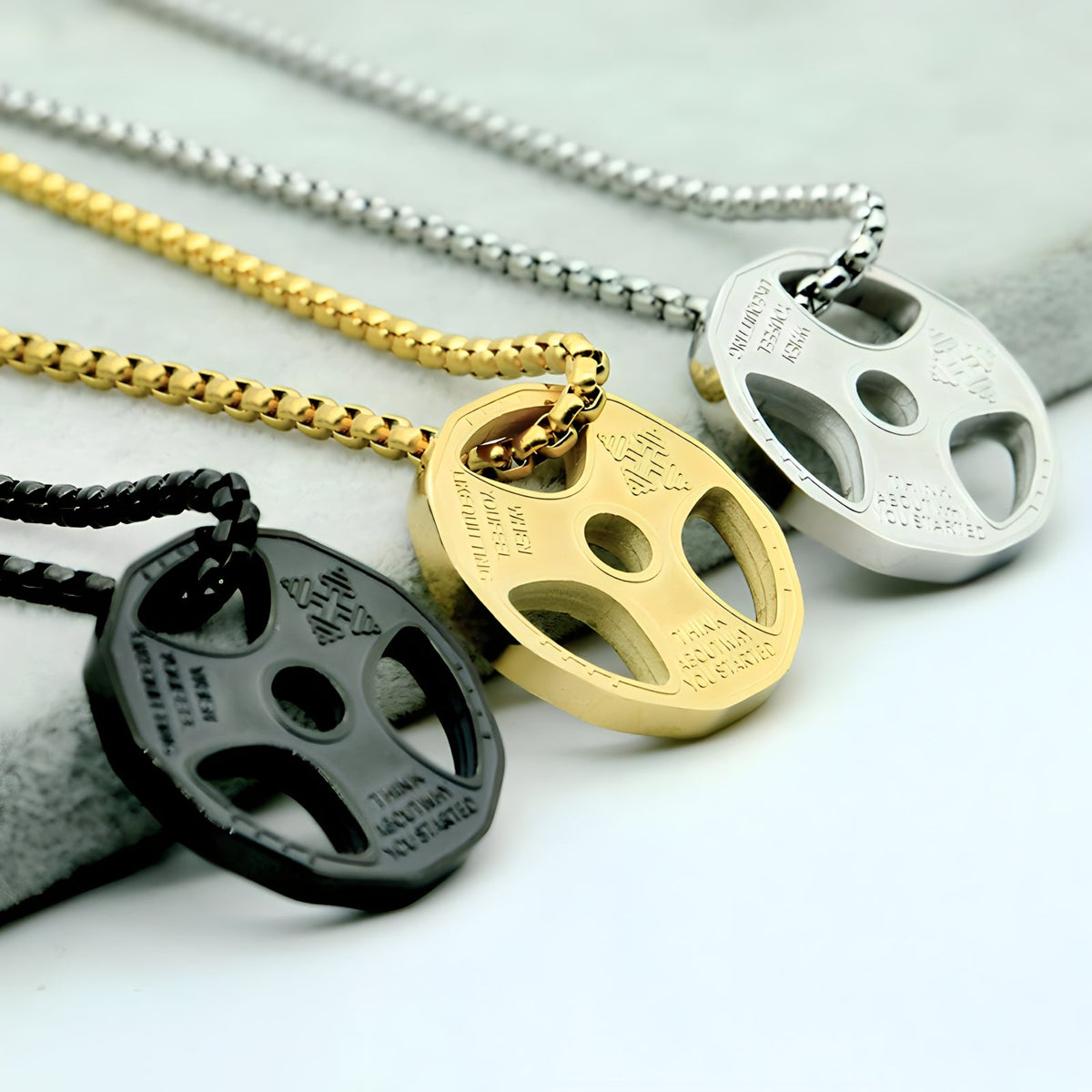 CHARLIE | POWER PLATE PENDANT NECKLACE