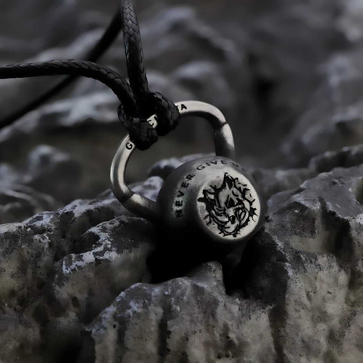 HARRY | KETTLEBELL NECKLACE