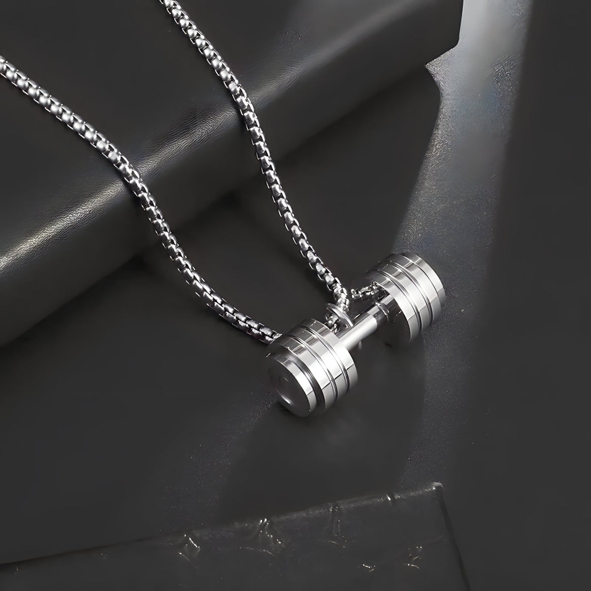 OLIVER | PUMP PENDANT NECKLACE